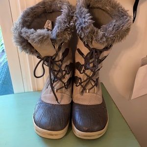 Snow boots good condition